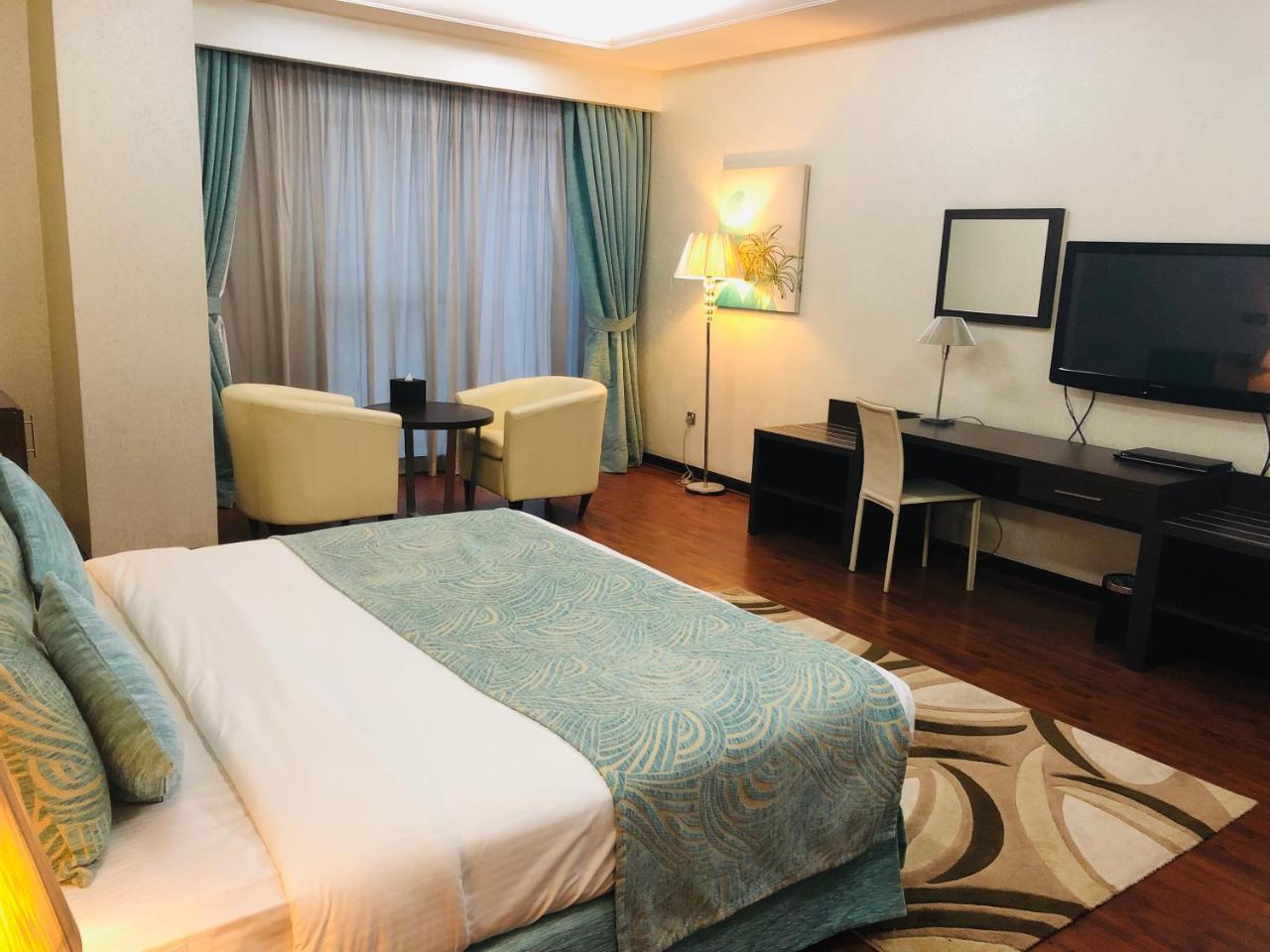 Hotel Gokulam Park Dauhá Exteriér fotografie